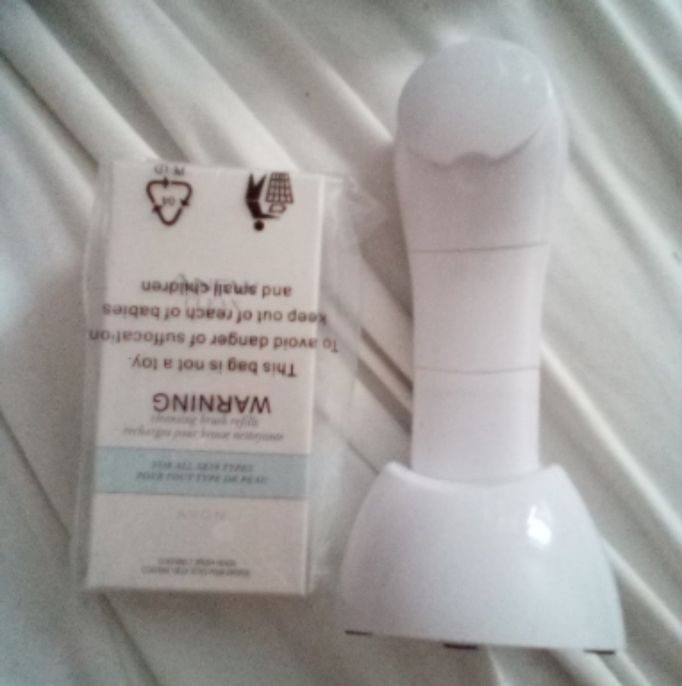 Avon Anew Face Brush And Head